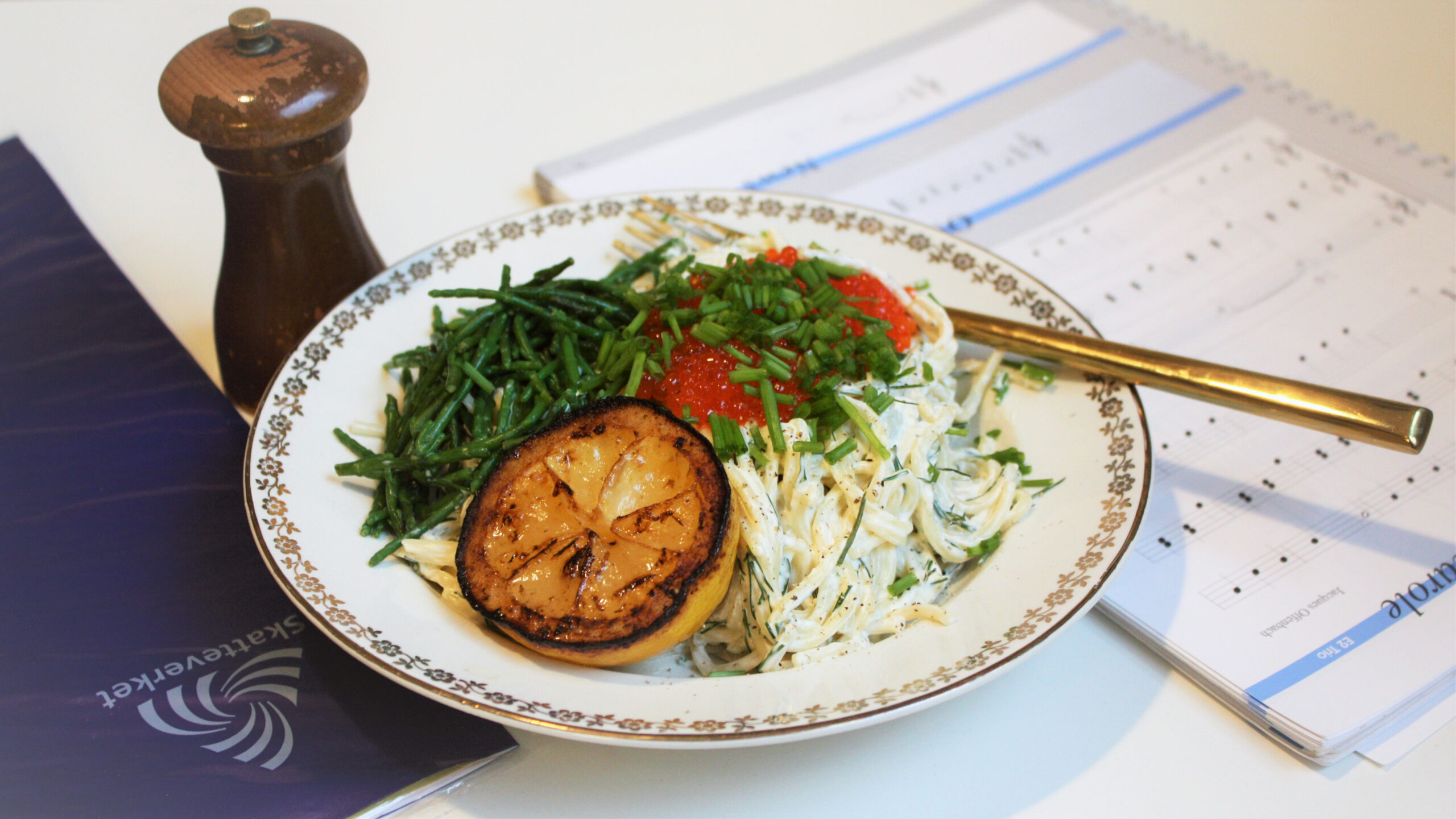 Spaggebowl? Vardagshöjande pasta med forellrom