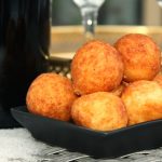 pao de queijo