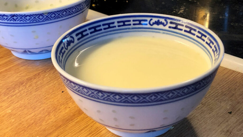 Kinesisk mjölkpudding