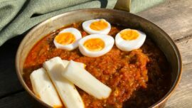 Garden egg stew, auberginegryta från Ghana